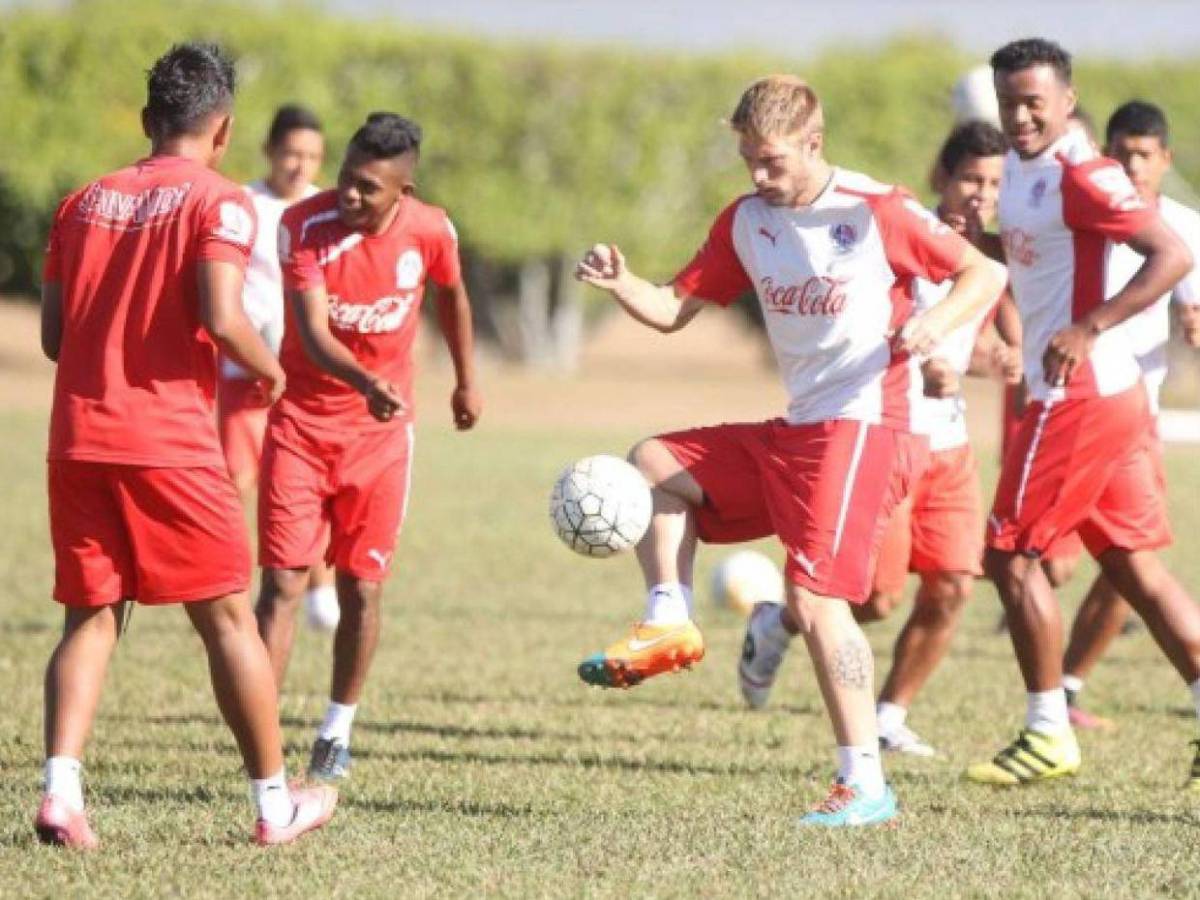 Los peores extranjeros que llegaron a Olimpia en los últimos años