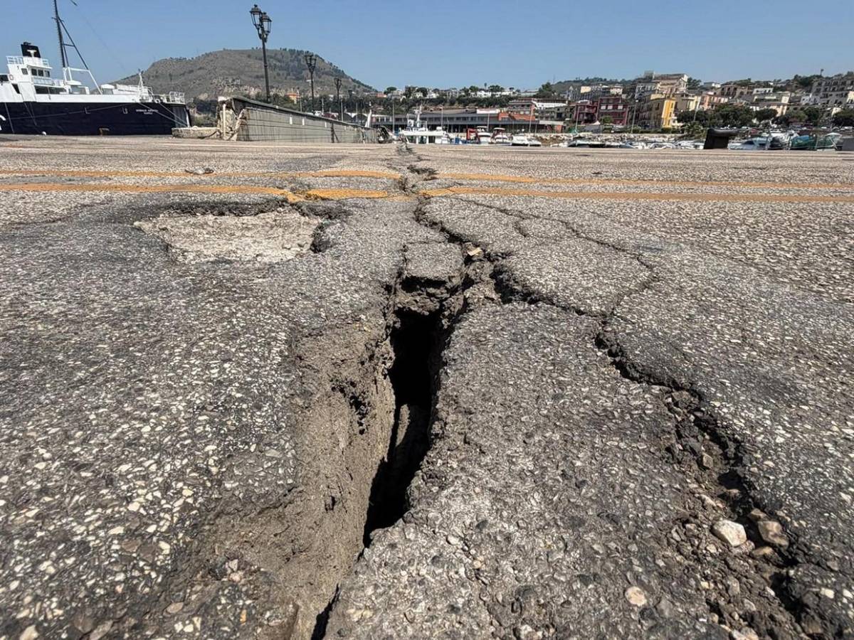 Sismo de 4.7 grados sacude el sur de Italia y deja 26 heridos en Nápoles