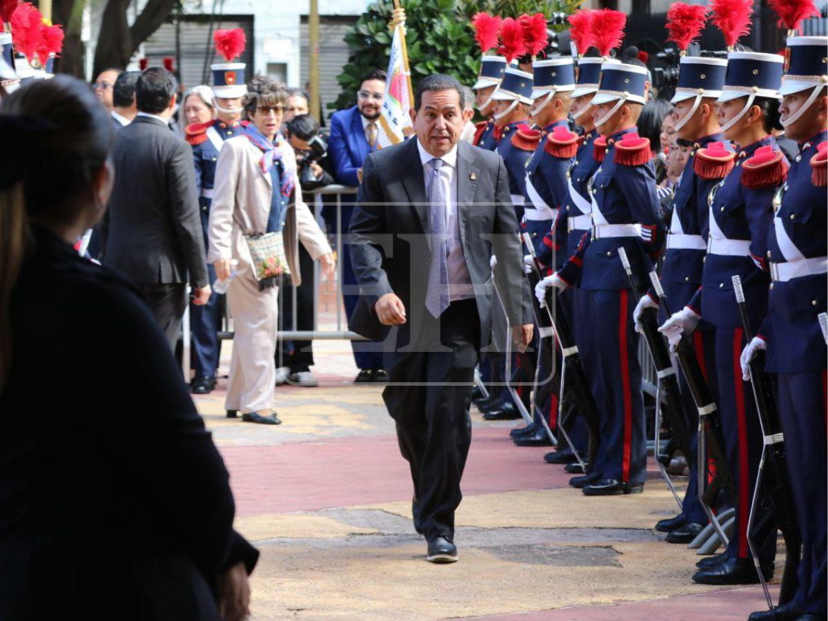 Diplomáticos, funcionarios y otras personalidades presentes en la toma de posesión de Nasry Asfura