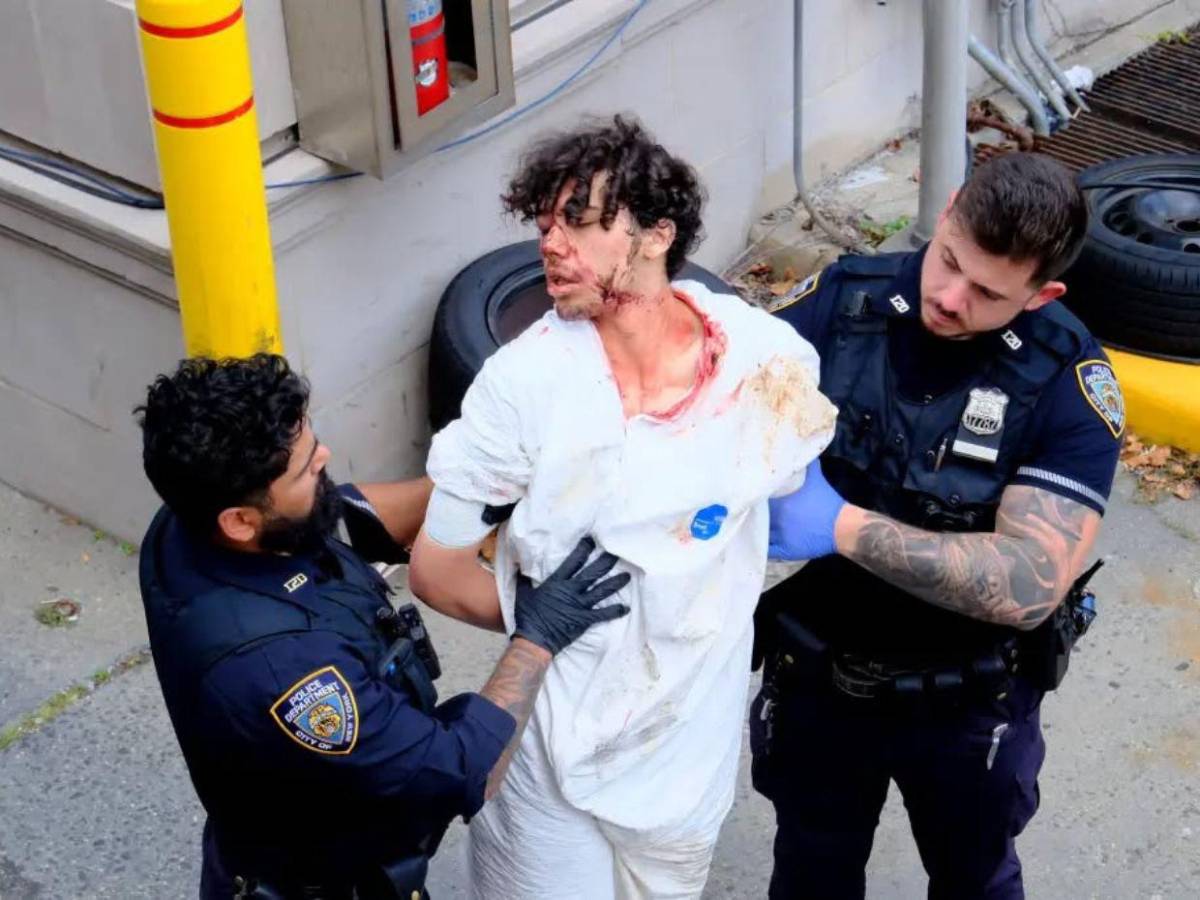 Joven que decapitó a su padrastro en Staten Island: Hice algo malo