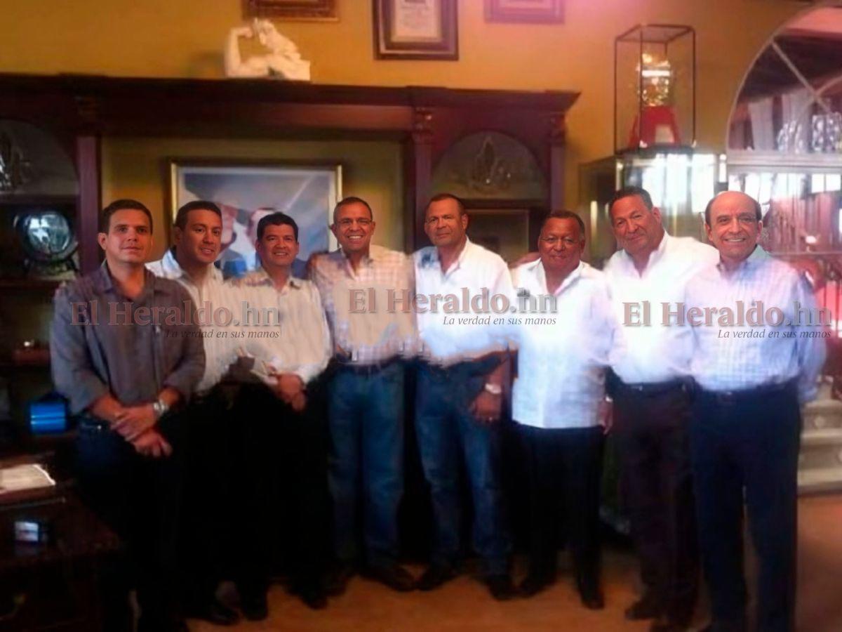 Revelan foto de Pepe y Fabio Lobo con “El Cachiro”, Javier Rivera Maradiaga