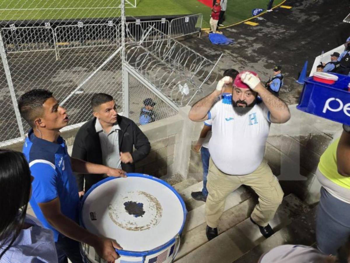 ¿A qué fue al sector de sol? Así lució Luis Redondo en el partido Honduras vs Antigua