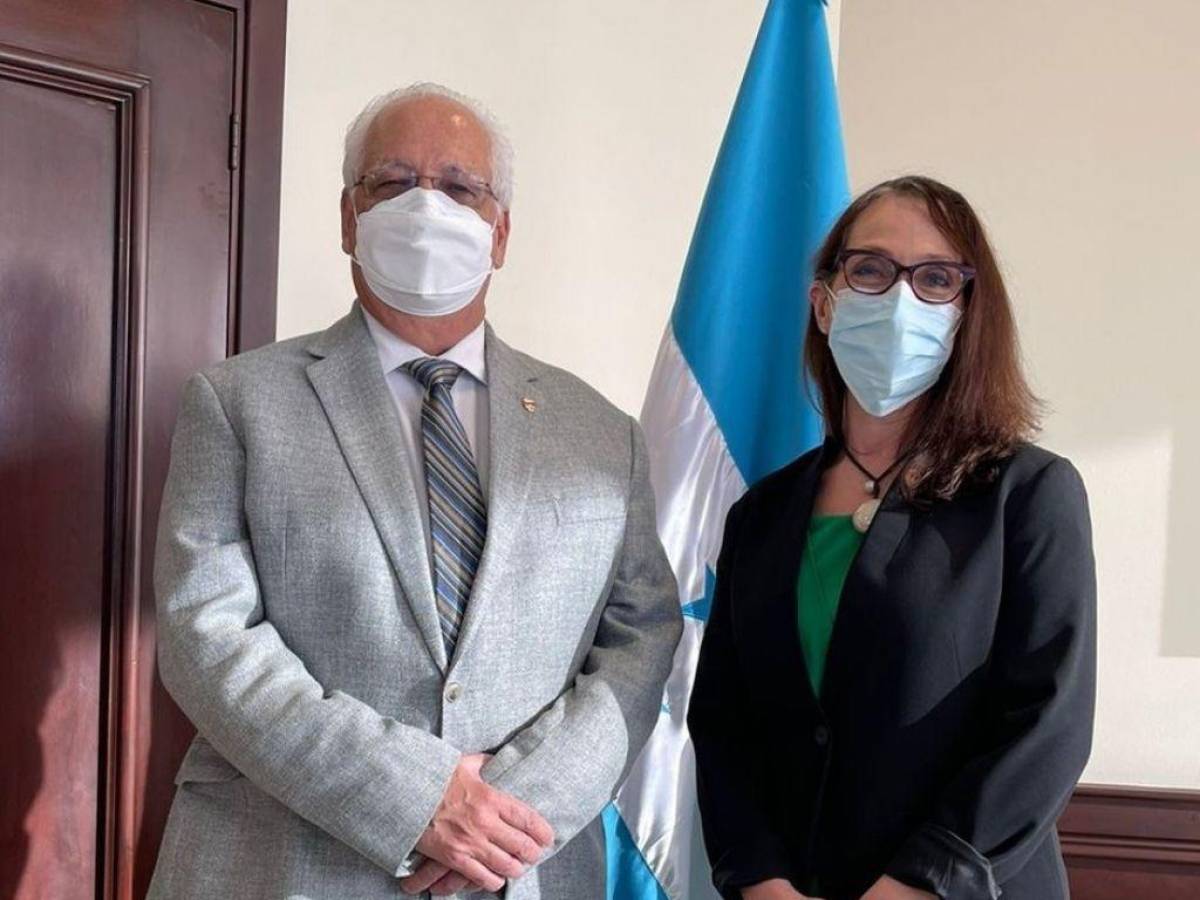 UNAH entregará doctorado “Honoris Causa” a científica hondureña María Elena Bottazzi