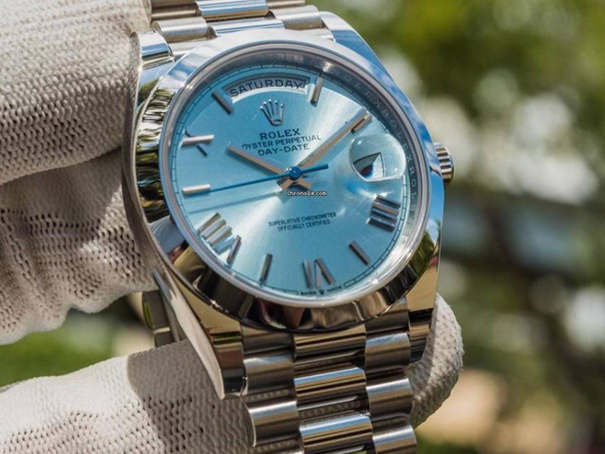 ¿Cuánto vale el lujoso reloj que Nicolás Maduro trató de ocultar durante transmisión?