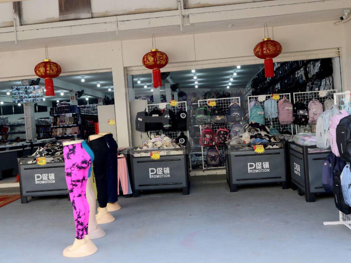 Competencia desleal: Comercios chinos van ganando terreno en la capital