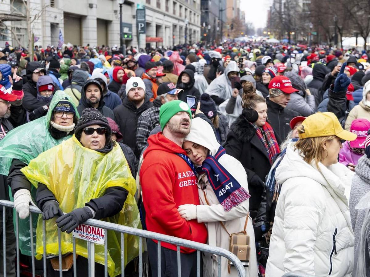 Trump tendrá su ansiado “baño de masas” en estadio de Washington antes de investidura