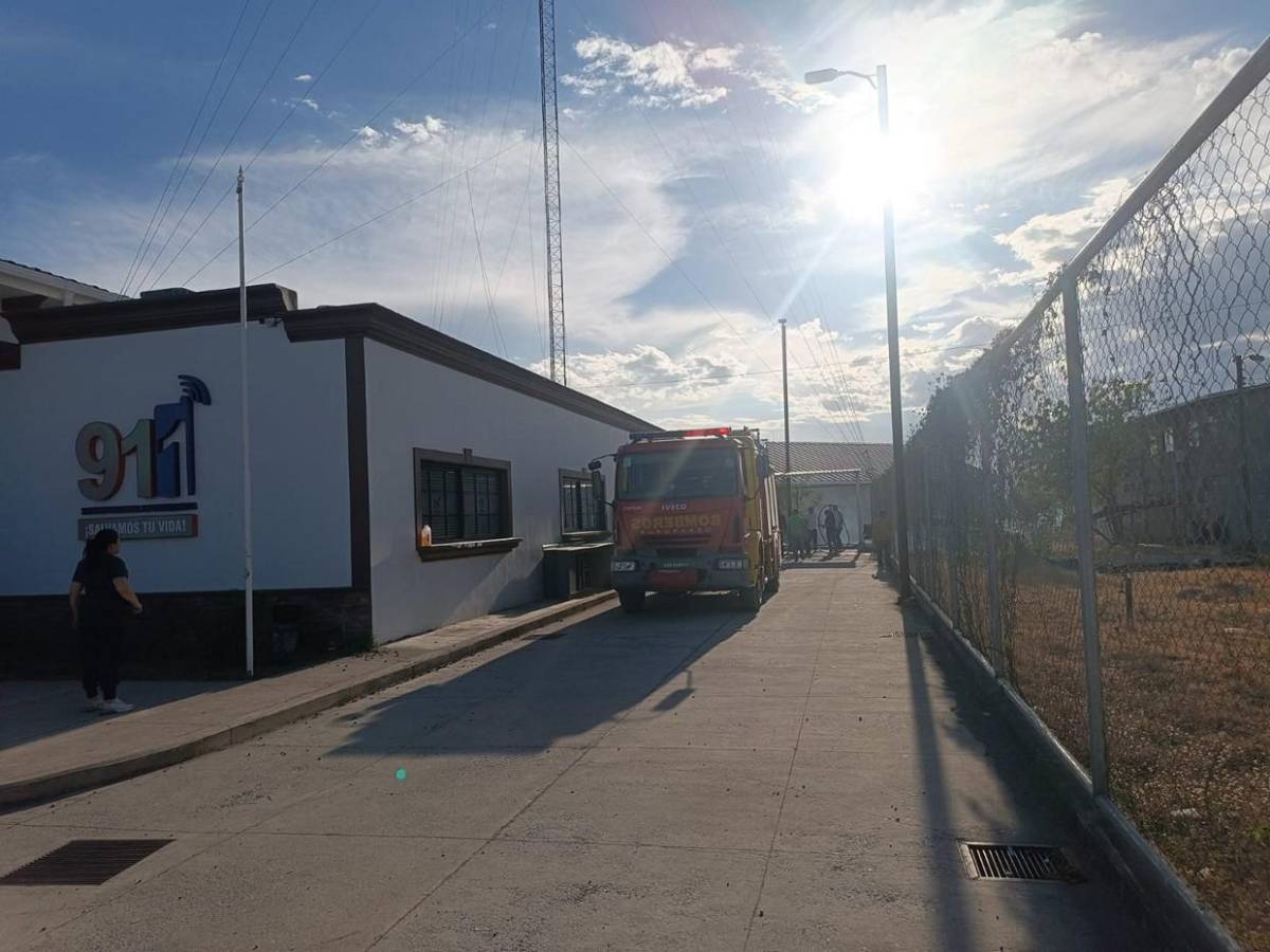 Los daños que dejó el incendio provocado en el 911 de Choluteca