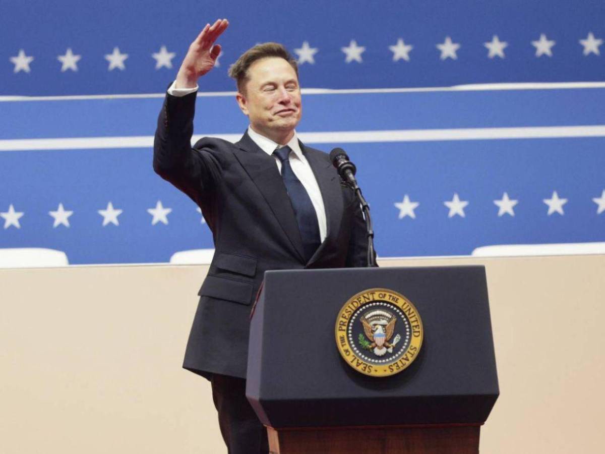 ¿Cómo logró ser ciudadano estadounidense Elon Musk?