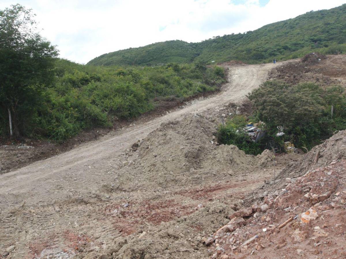 En fotos: lento avance del proyecto de libramiento en la salida al sur