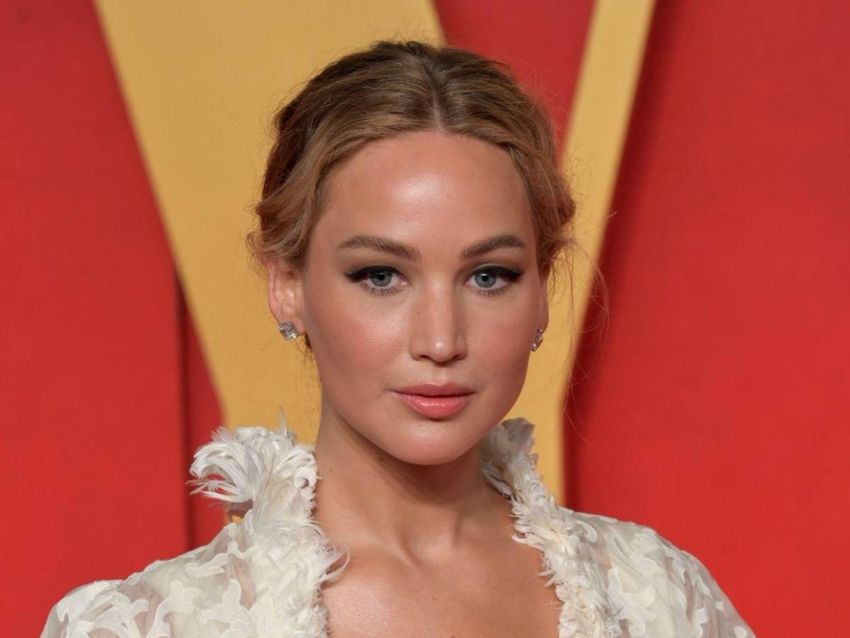 Jennifer Lawrence revela el insólito producto de bebés que utiliza en su rutina facial