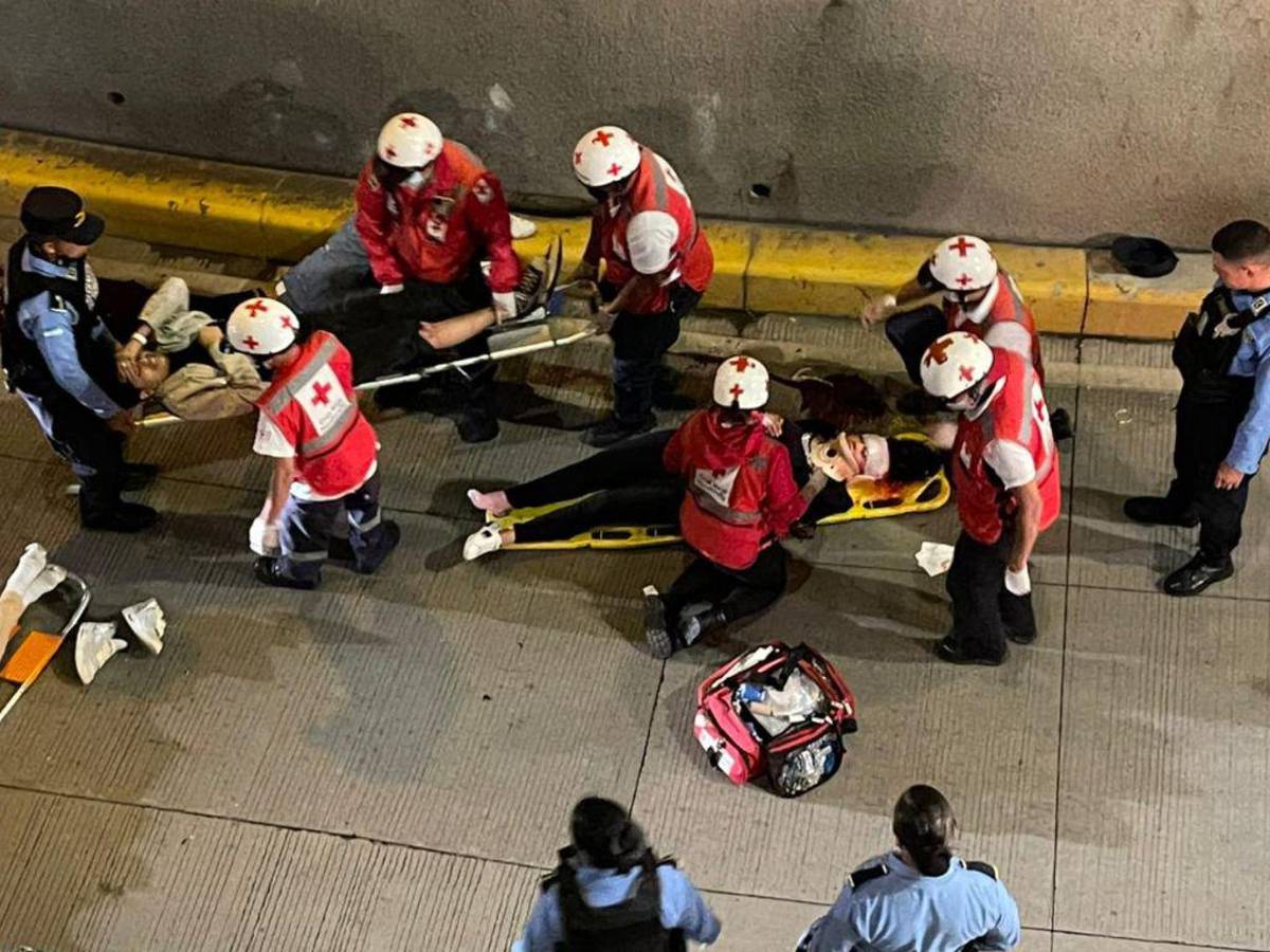 Una joven muerta y tres heridos dejó fatal accidente en el bulevar Suyapa