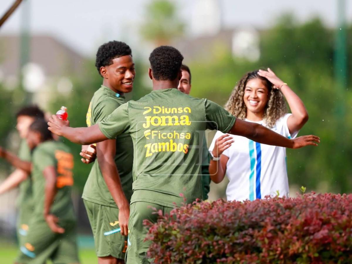 Entreno de Honduras: Jugador enciende alarmas, chica sorprende y el gesto de Dereck y Keyrol