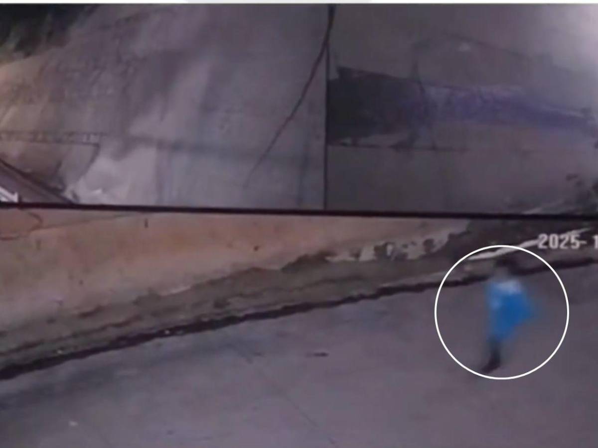 Cámaras captan a niño minutos antes de su rapto y asesinato en El Tablón