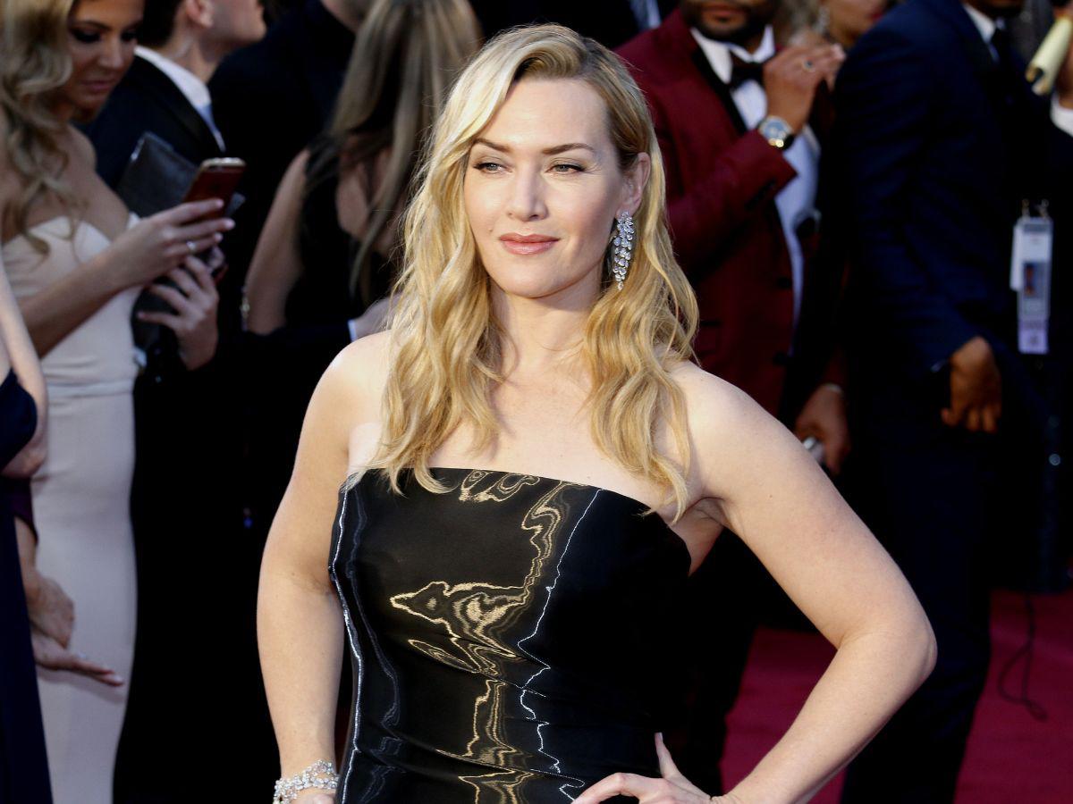 Kate Winslet, actriz de Titanic, revela detalles de sus primeras experiencias íntimas