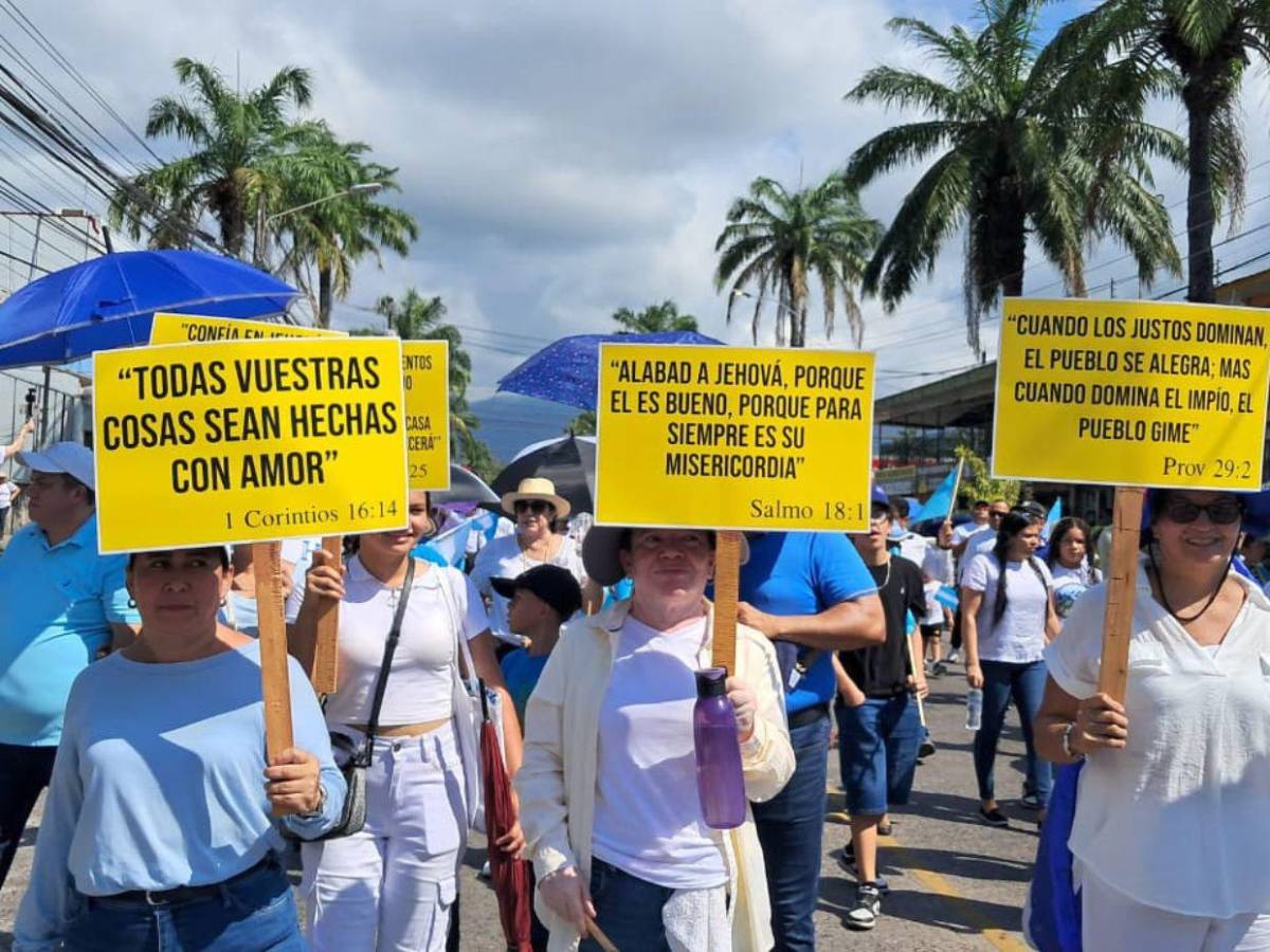 Histórica caminata de oración une a hondureños en todo el país