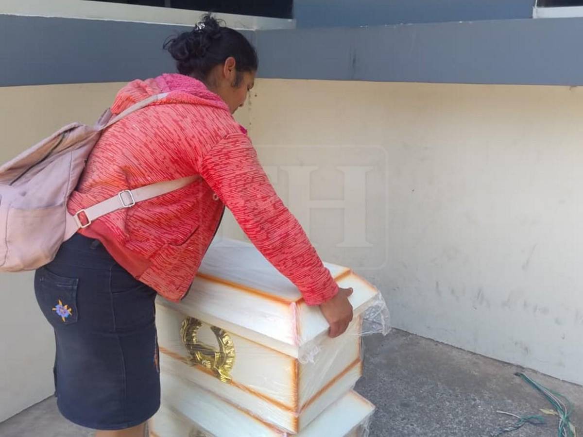 Será doloroso que no esté ella en el entierro: padre de bebés que murieron durante parto