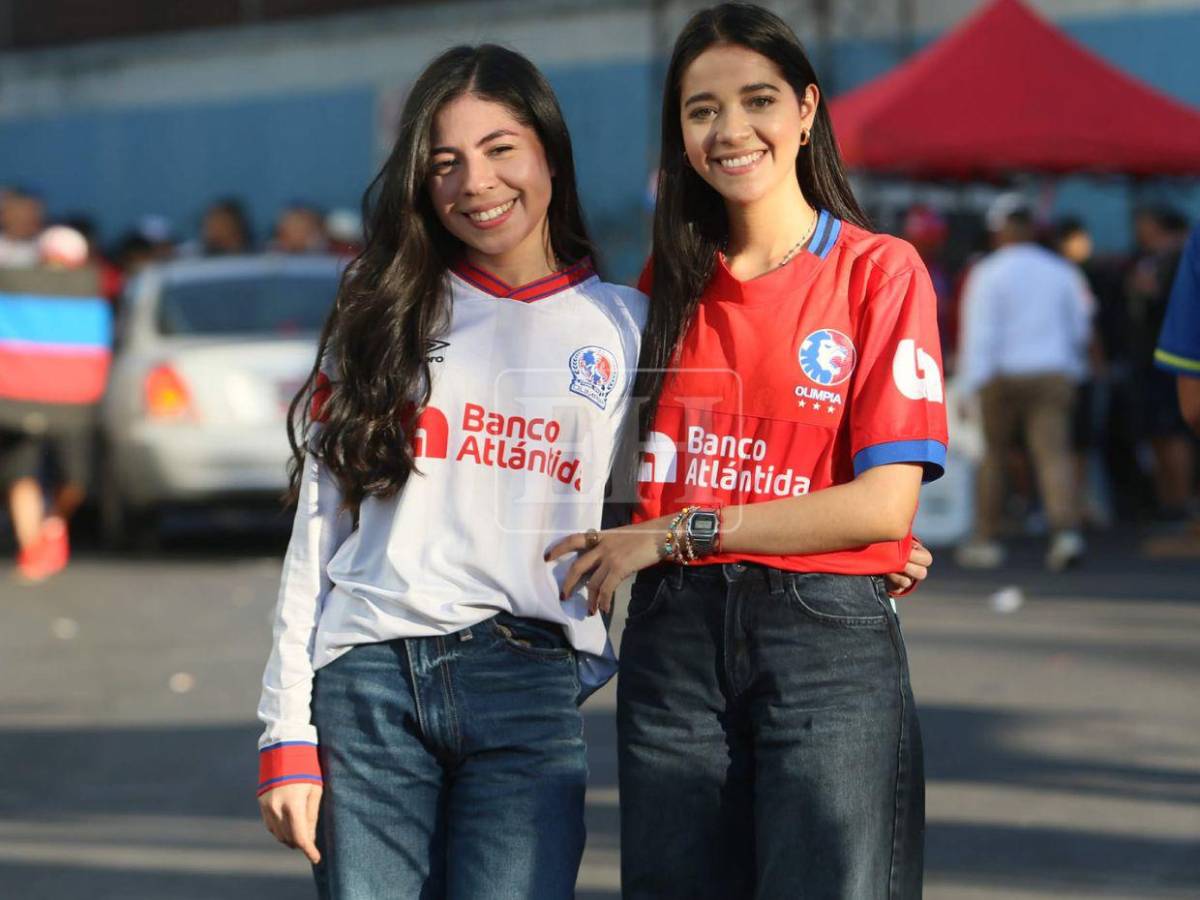 ¿Quién es la chica con camisa de Honduras? Las bellas damas que engalanan la final Olimpia-Marathón