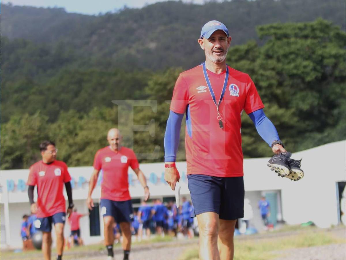 Decisión de Julián Martínez sorprende y otro jugador saldría: Así entrenó Olimpia en el CAR