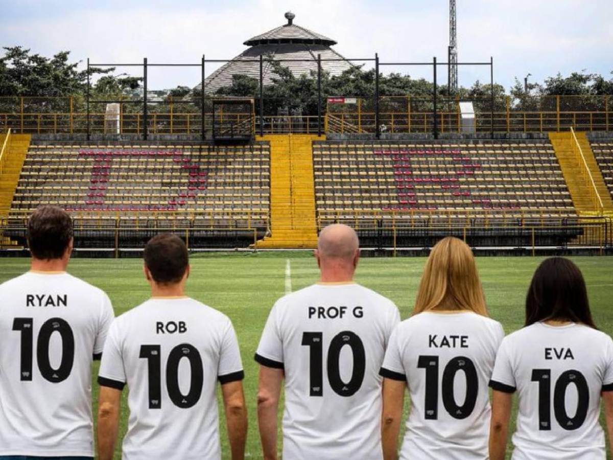 Involucrado en polémica y pertenece a millonario: Así es el nuevo equipo del hondureño Dereck Moncada