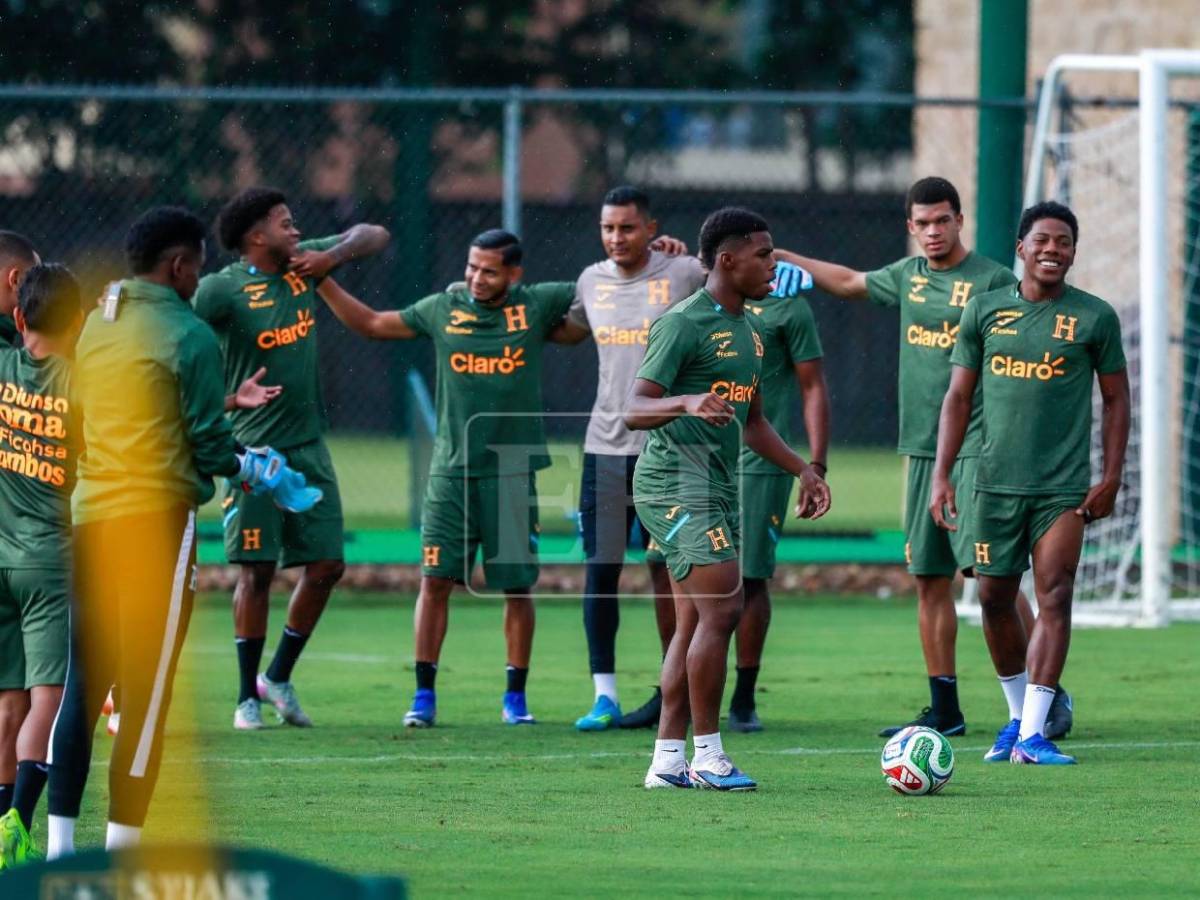 Entreno de Honduras: Jugador enciende alarmas, chica sorprende y el gesto de Dereck y Keyrol