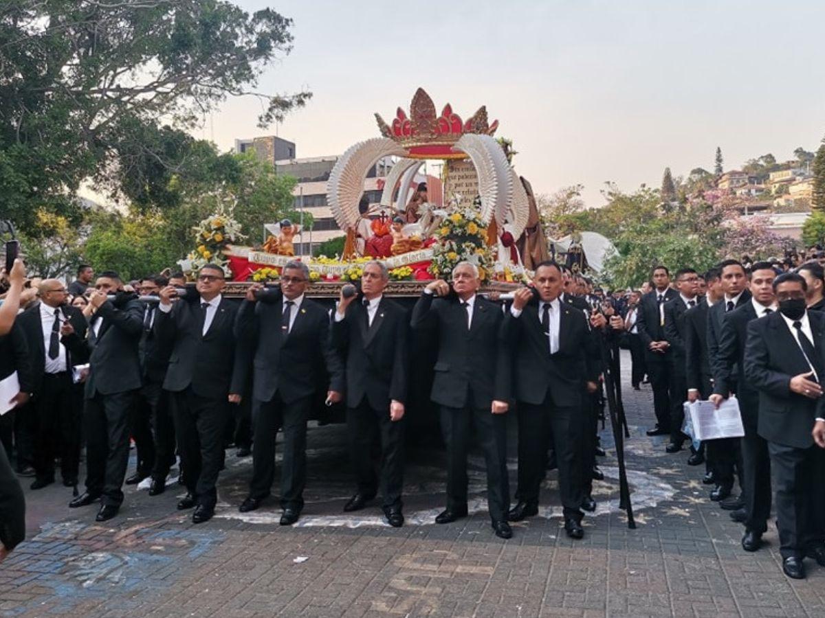 Procesión del Silencio la representación de fe a la resurrección de Jesús