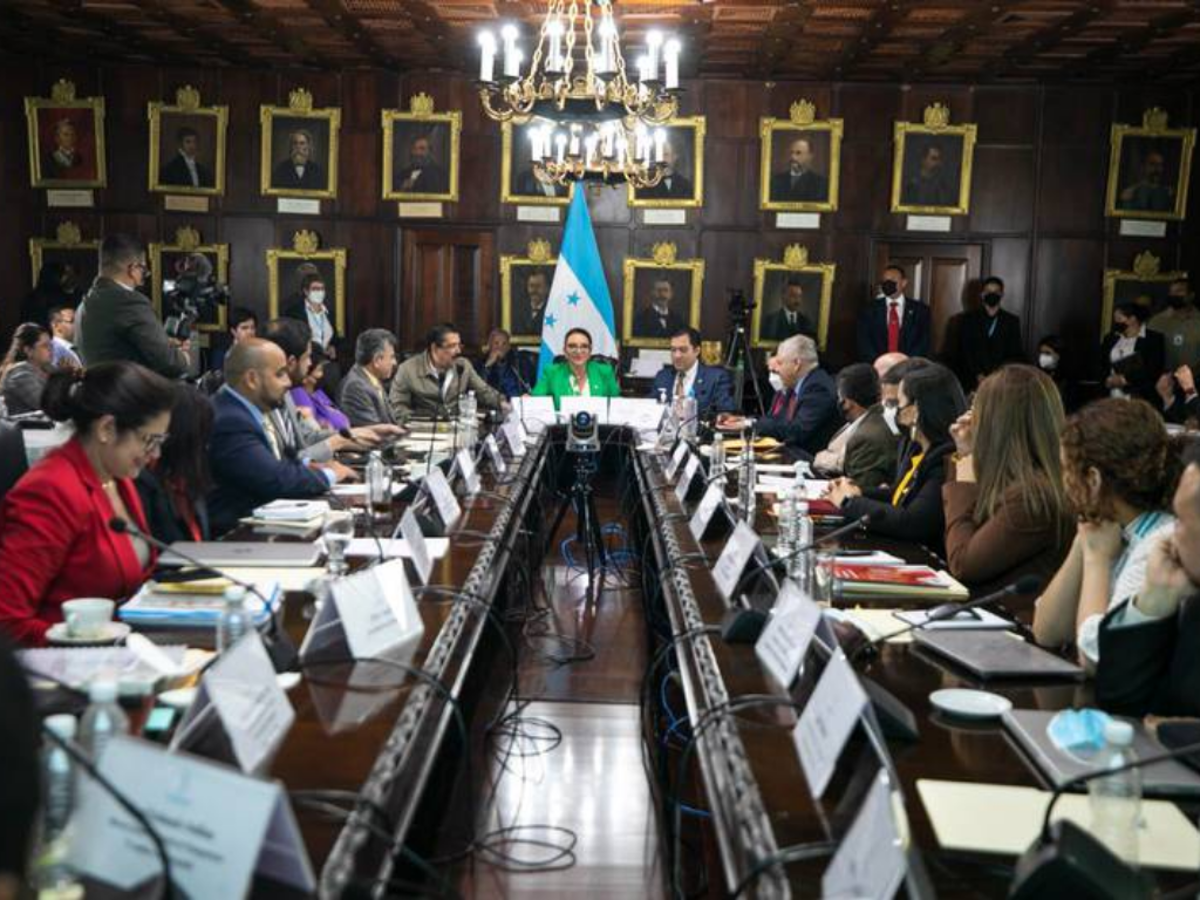 En consejo de ministros aprueban aumento de 51 mil millones de lempiras al presupuesto general de la República