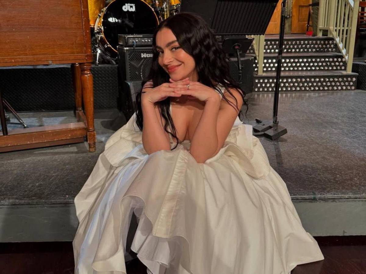 Charli XCX debutaría en el cine con una película basada en su vida