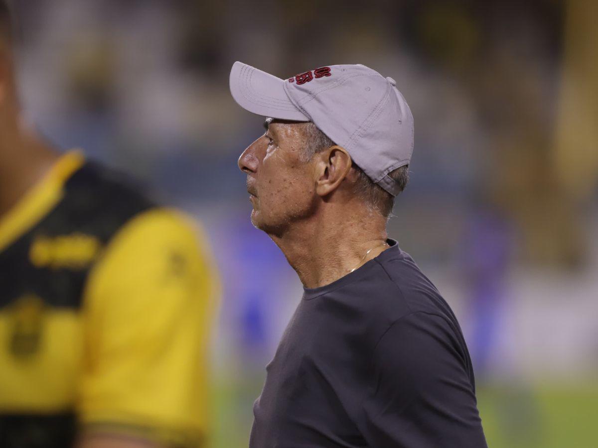 El equipo de Falero cerró una gris semana cayendo en casa ante el Victoria.