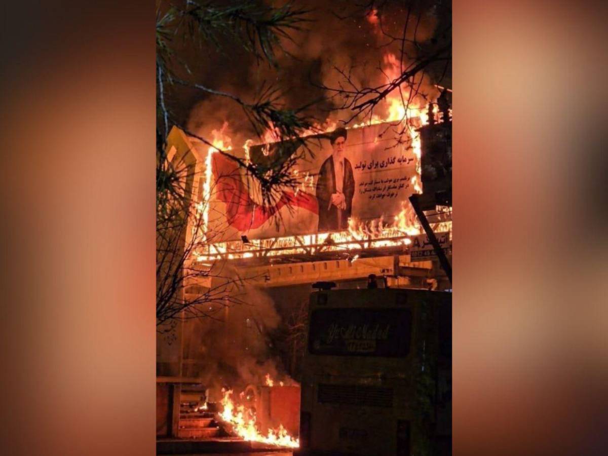 Las fotos más impactantes de las protestas contra el régimen en Irán