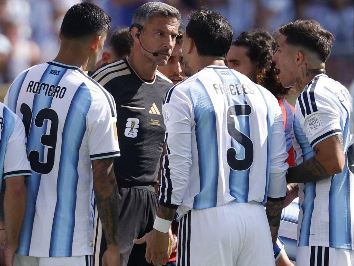Exjugador reta a Leandro Paredes tras agresión en final vs España: Yo le habría dado un cabezazo