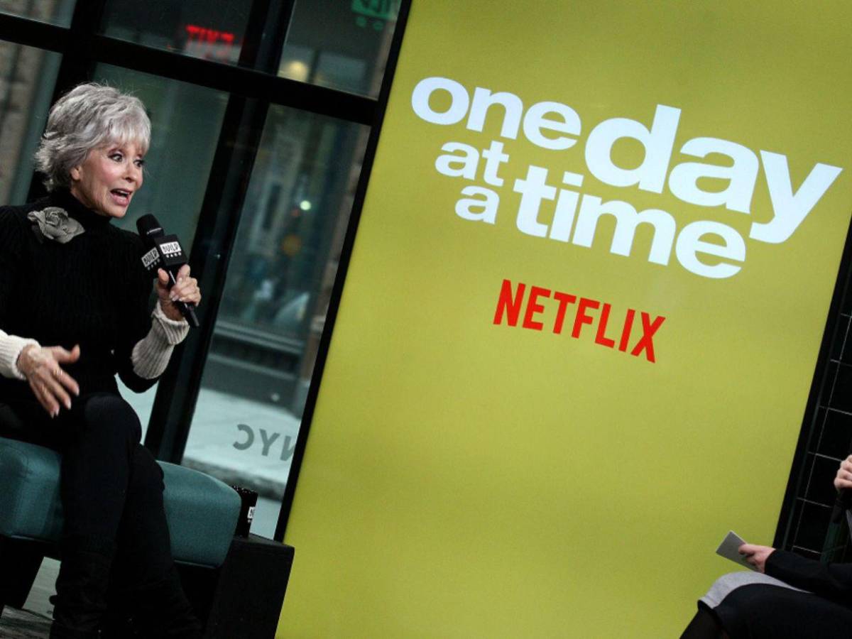 Rita Moreno: la muñeca Barbie que celebra su legado vuelve por el Mes de la Herencia Hispana