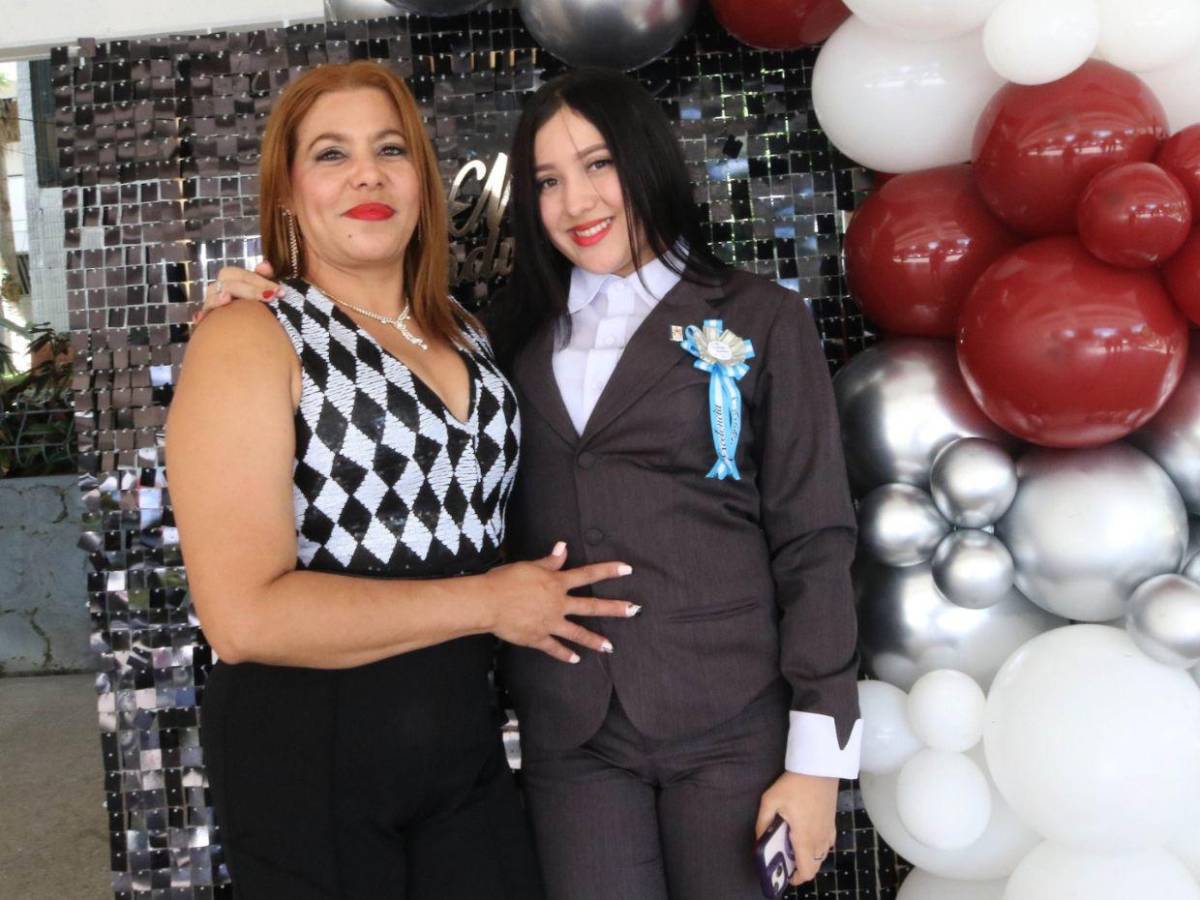 El emblemático Central Vicente Cáceres entrega 700 nuevos profesionales