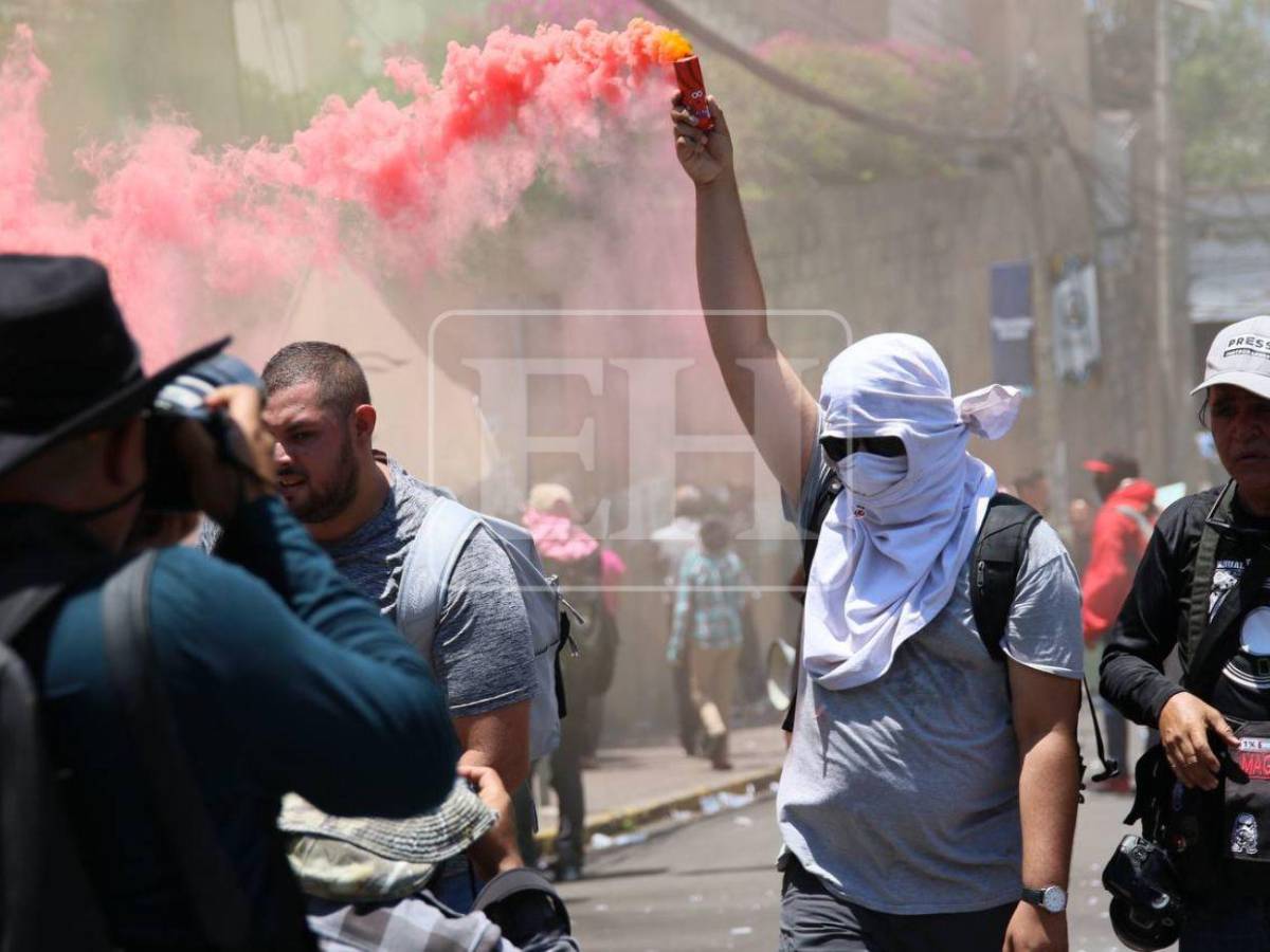 Marcha del 1 de mayo concluye con exigencias de reformas legales y electorales en la capital