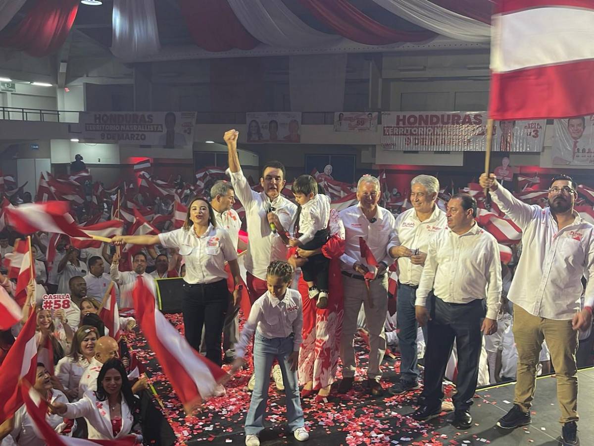 Unificar al PL y sacar al “familión” promete Salvador Nasralla en cierre de campaña