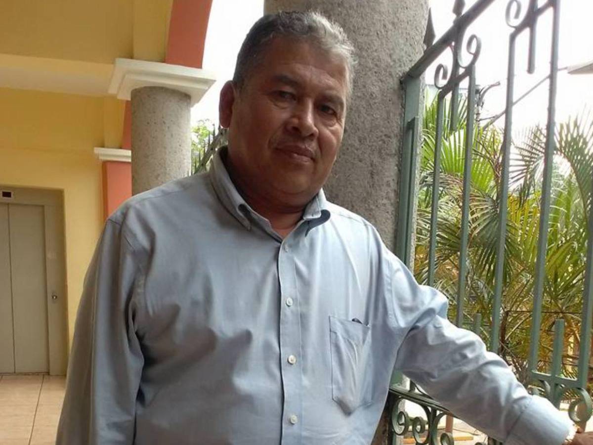 Sufrió dos derrames: Quién era Gustavo Ramos, el jovial periodista que falleció