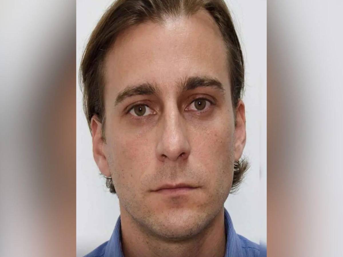 Manipuló cámaras, tiró el cuerpo al sótano y huyó: abogado que mató a su clienta en Roatán
