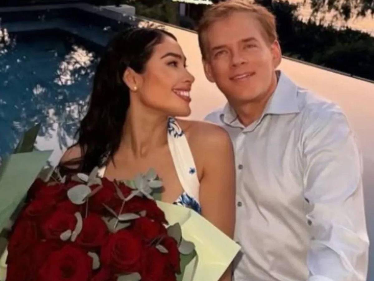 Pareja de Miss Paraguay, Yanina Gómez, es parte de un jurado en Miss Universo 2025