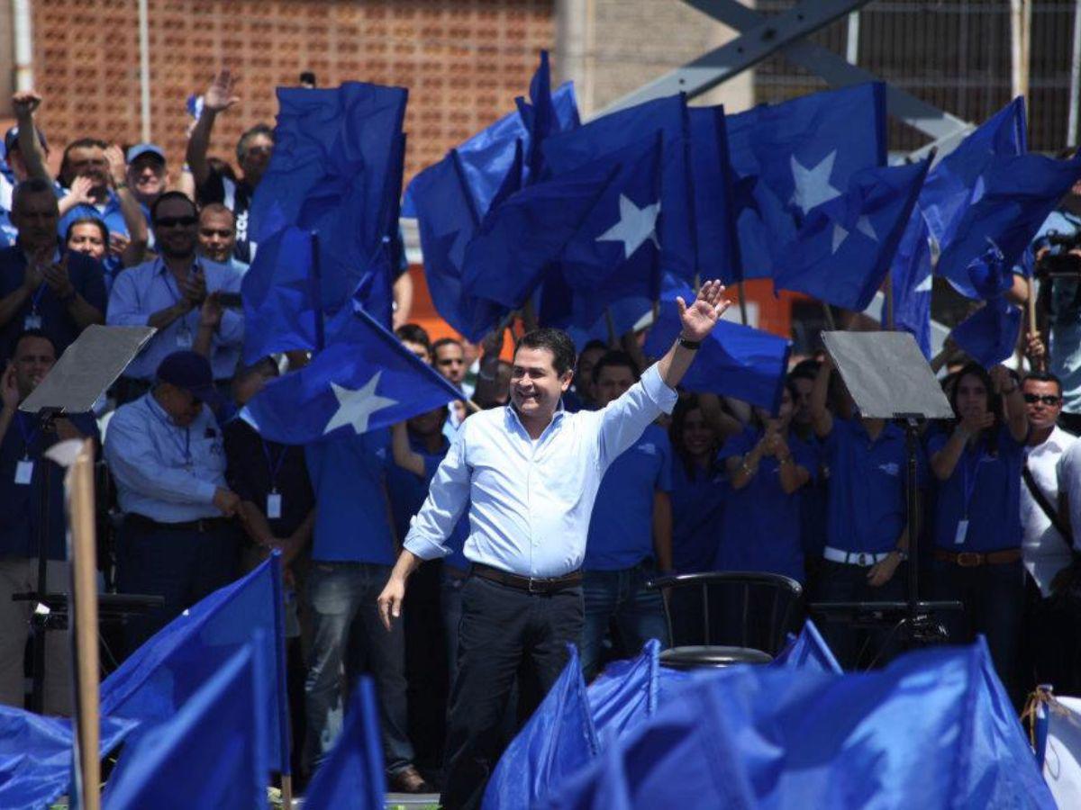 Revelan que JOH se movilizó en helicóptero de narco en campaña electoral 2013