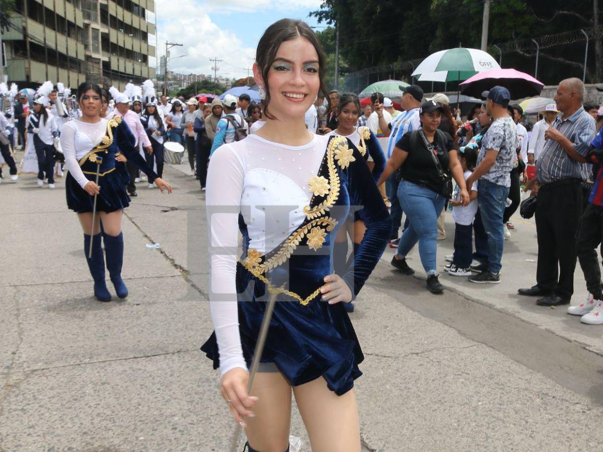 Las palillonas con los rostros más hermosos en los desfiles del 15 de septiembre en Tegucigalpa
