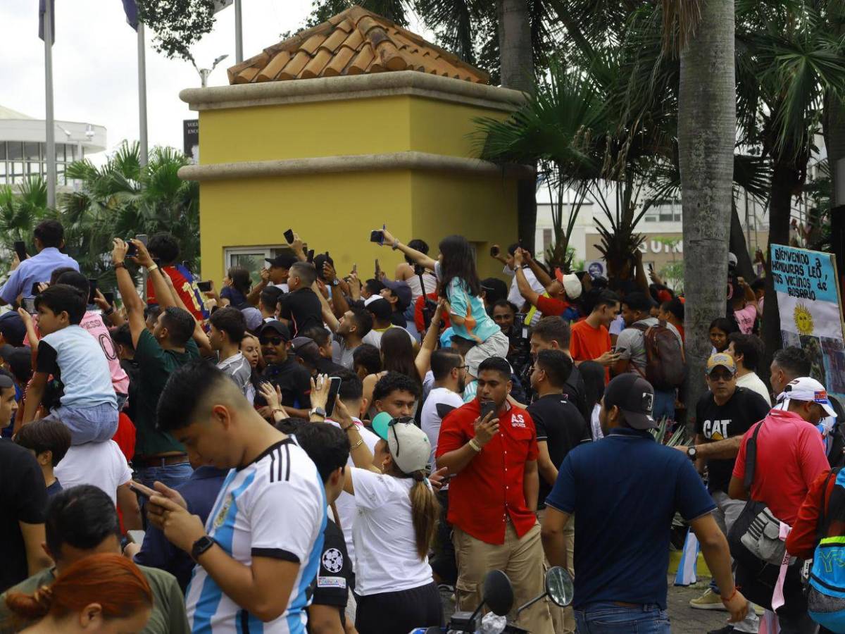 Locura total en Honduras: así fue el recibimiento multitudinario a Messi en San Pedro Sula