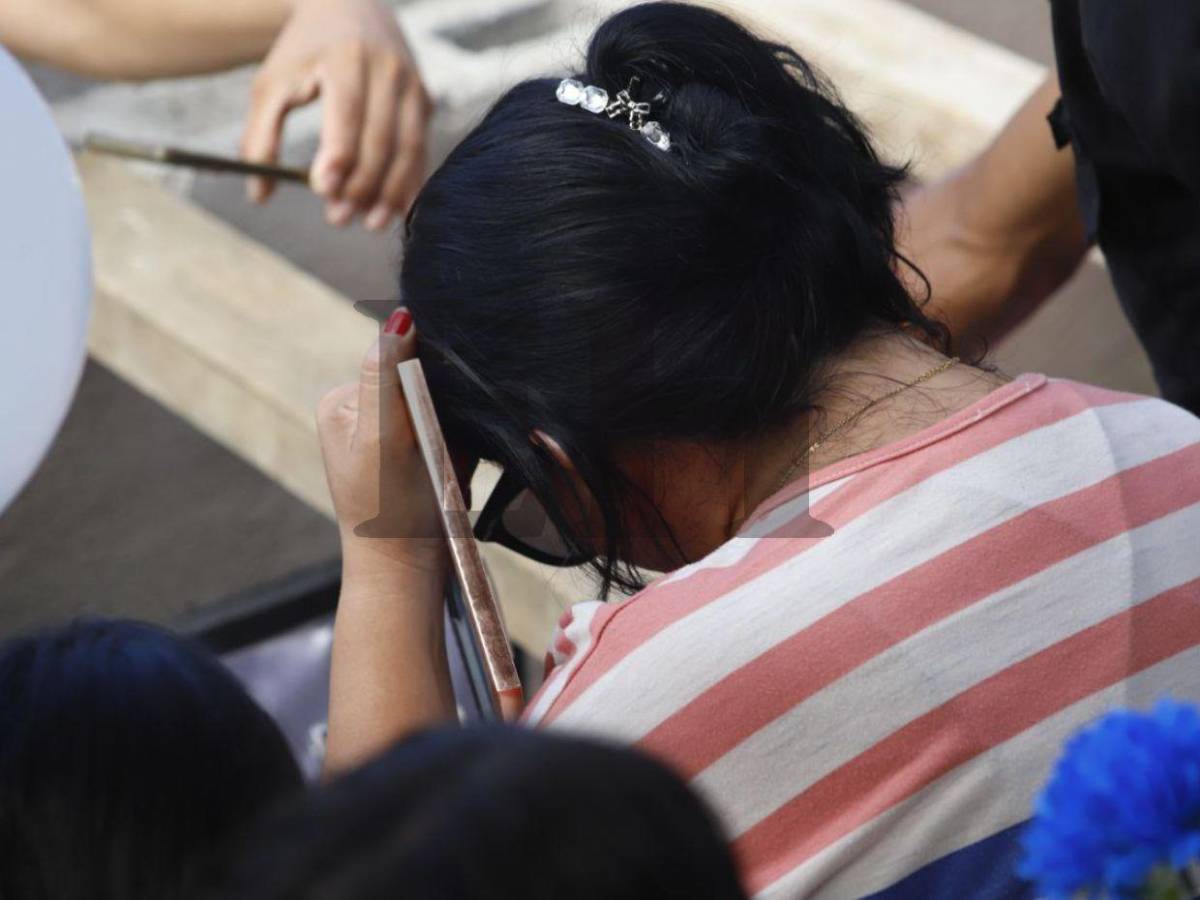 Con multitudinario entierro dan último adiós a Sebastián Serrano, menor muerto en accidente en Omoa