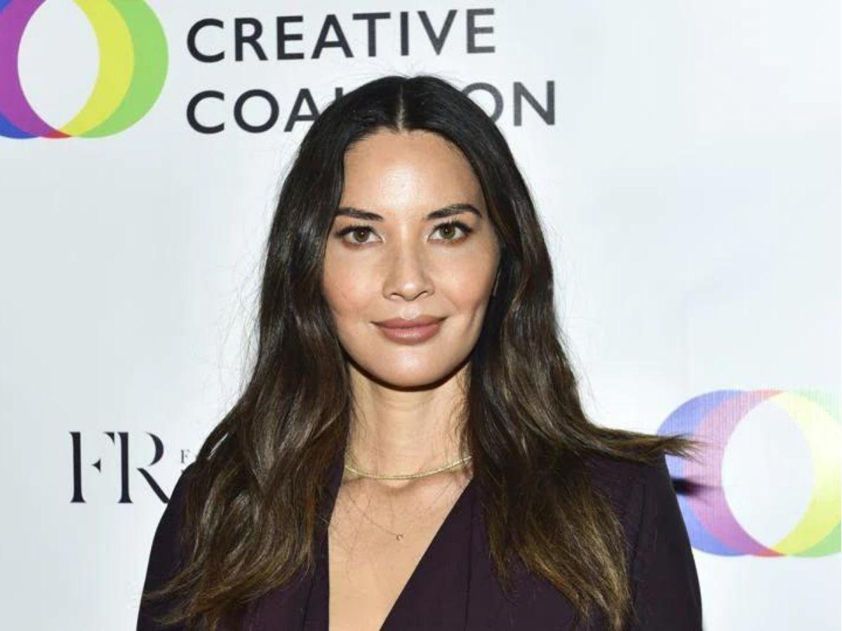 Olivia Munn comparte detalles de su proceso contra el cáncer de mama