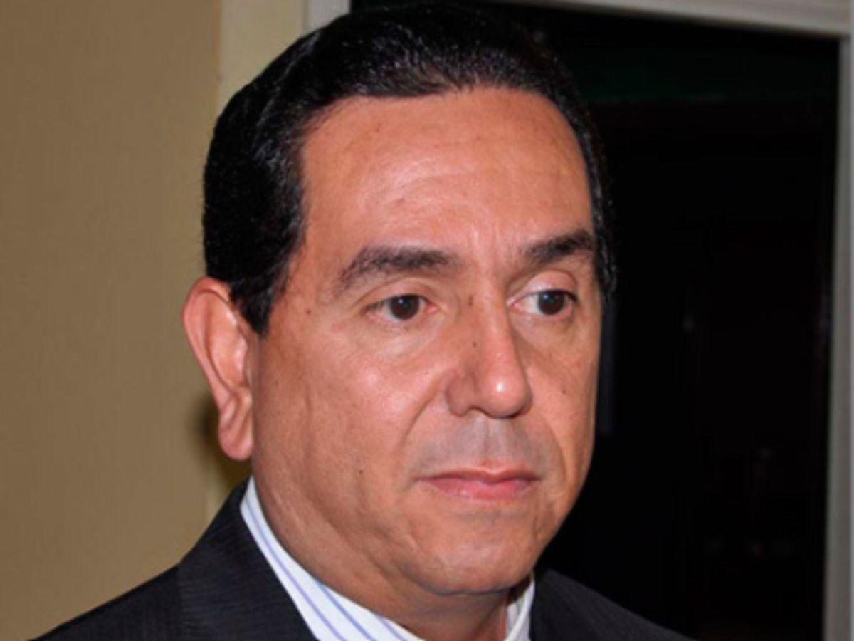 “Tiembla la ñangarada”, dice Antonio Rivera por elecciones de medio mandato en EE UU