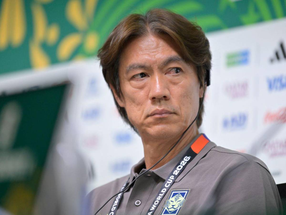 DT Hong Myung-bo abandona Corea del Sur tras recibir amenazas de muerte por la eliminación del Mundial 2026