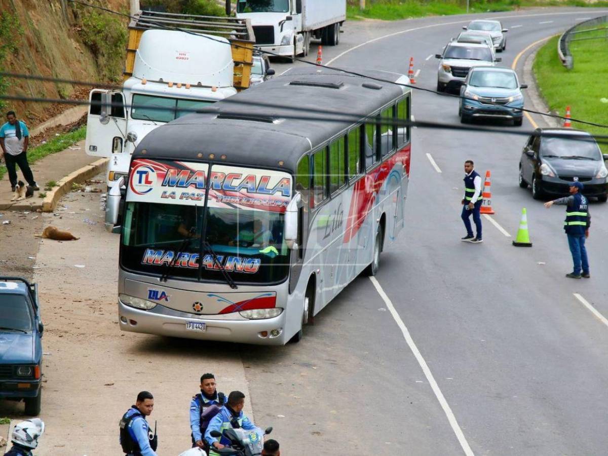 Vacacionistas comienzan a regresar a Tegucigalpa tras el feriado de la Semana Morazánica