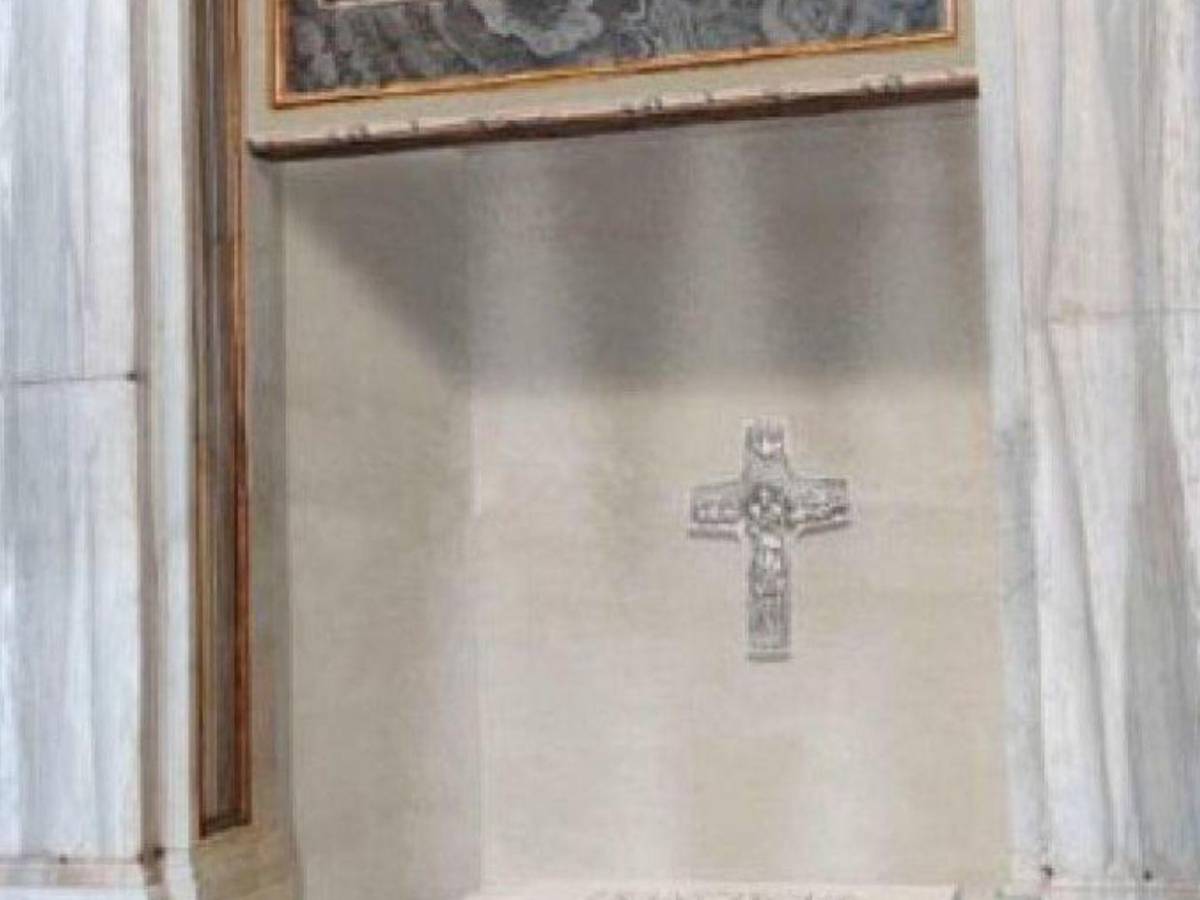 Así luce la tumba donde descansará el cuerpo del papa Francisco, ¿qué dice su lápida? Así luce la tumba donde descansará el cuerpo del papa Francisco, ¿qué dice su lápida?