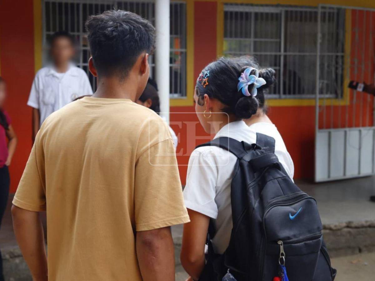 Yo le dije que grabara; ella golpea a la niña: madre de alumna que registró agresión de maestra en Yoro