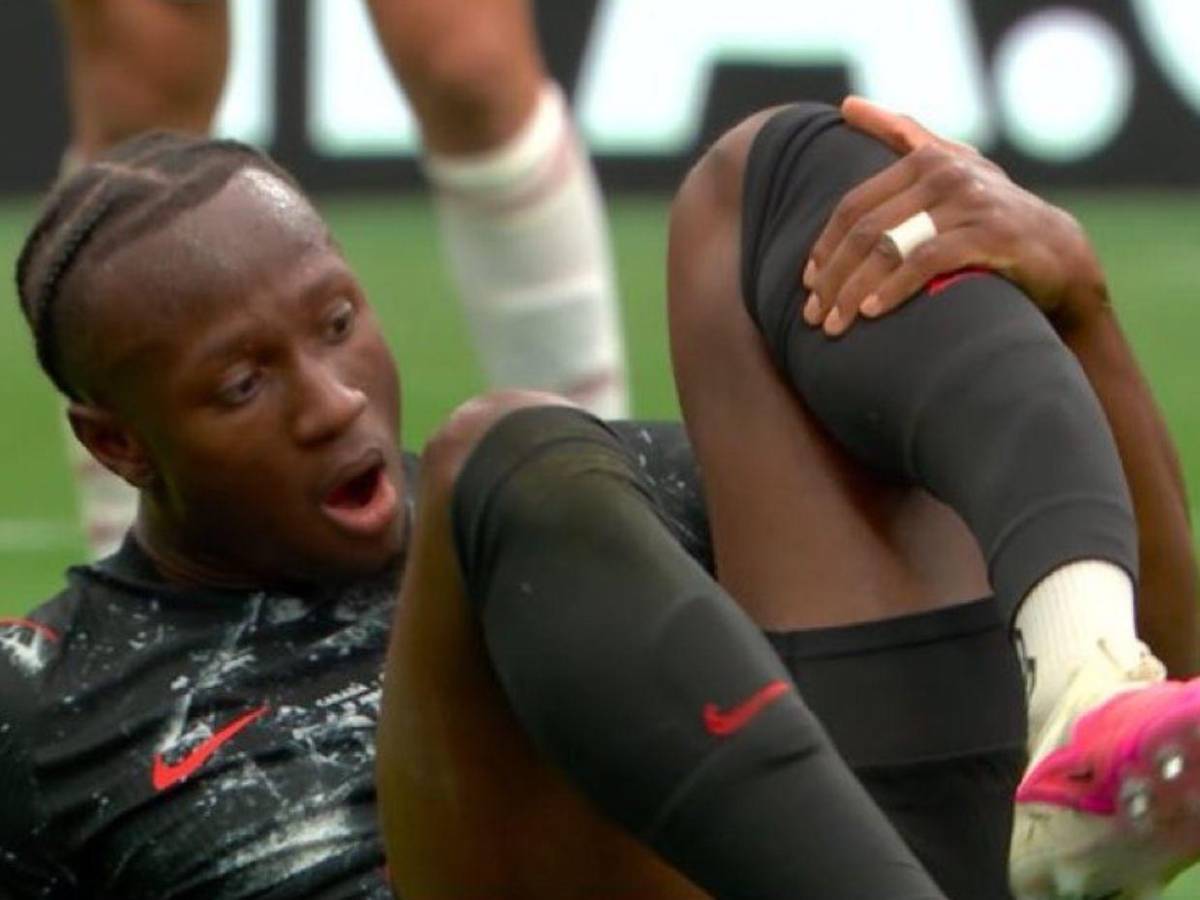 Así fue la impactante lesión que jugador de Qatar le causó a Koné de Canadá en el Mundial