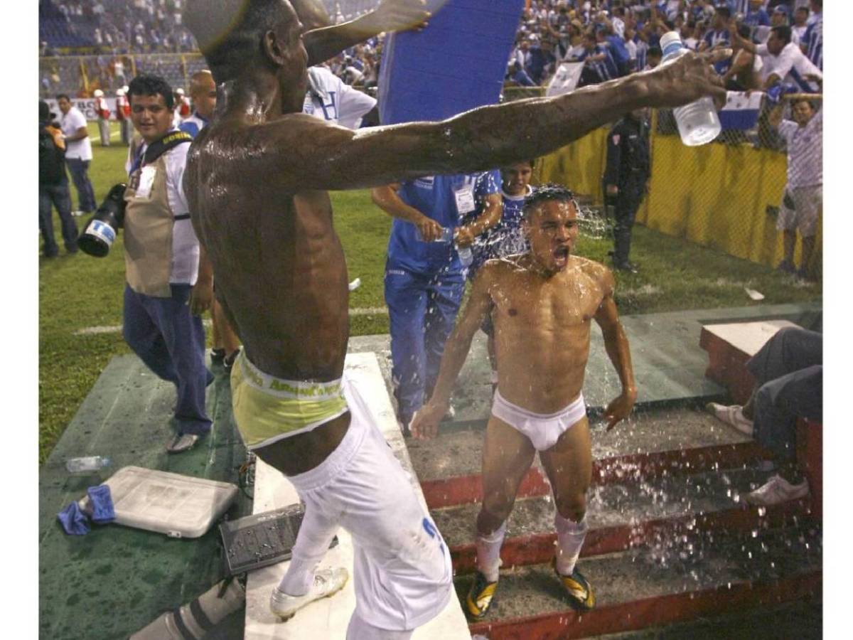 Autos de lujo y excentricidades: Así era la vida de Rambo de León en su mejor momento en Italia