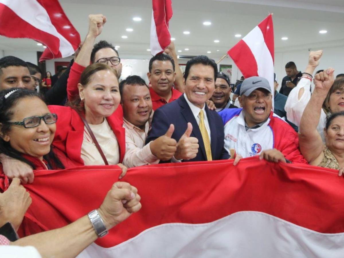 ¡Algarabía! Liberales celebran que Salvador Nasralla está remontando en nueva actualización del CNE